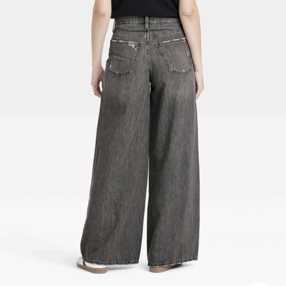 Super Wide Leg Jeans - Picture 2 of 4